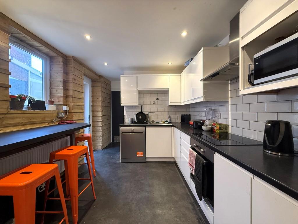 Kitchen 3