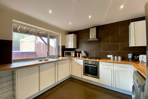 21 Byefield Grove, East Ayton, Scarborough, YO13 9ES