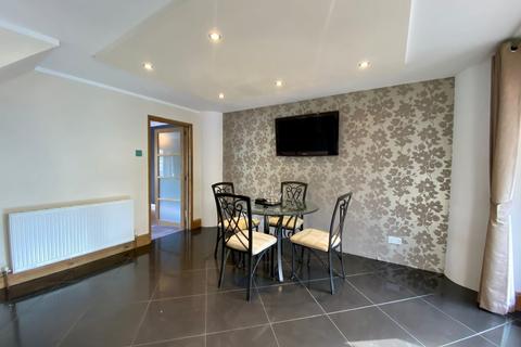 21 Byefield Grove, East Ayton, Scarborough, YO13 9ES