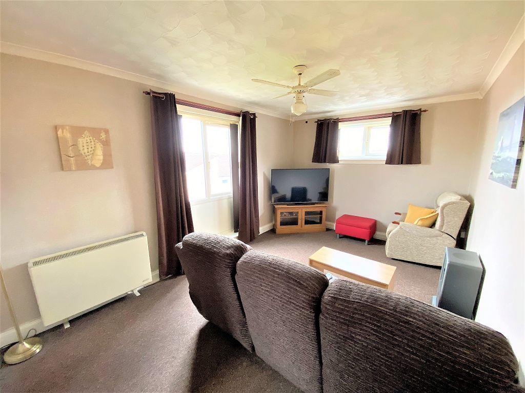 295 Yarrow Terrace, Dundee, DD2 4HF 1 bed flat £63,000