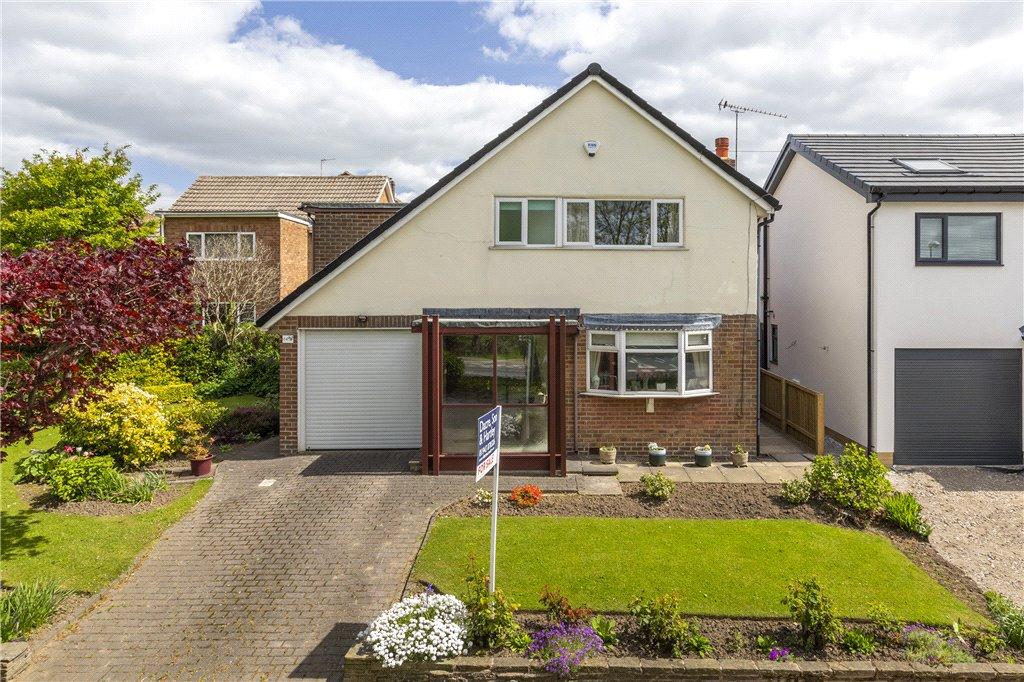 Layton Park Drive, Rawdon, Leeds... 3 bed detached house £425,000