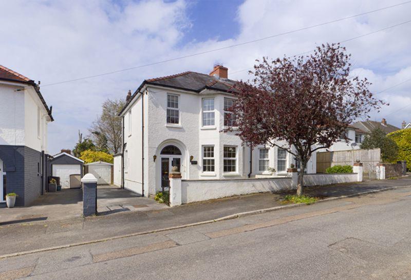 Steele Avenue, Carmarthen 3 bed semidetached house £259,950