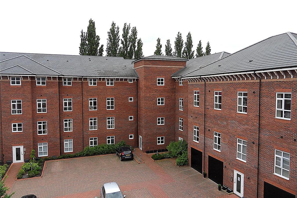 Marmaville Court, Mirfield, West... 2 bed apartment £145,000