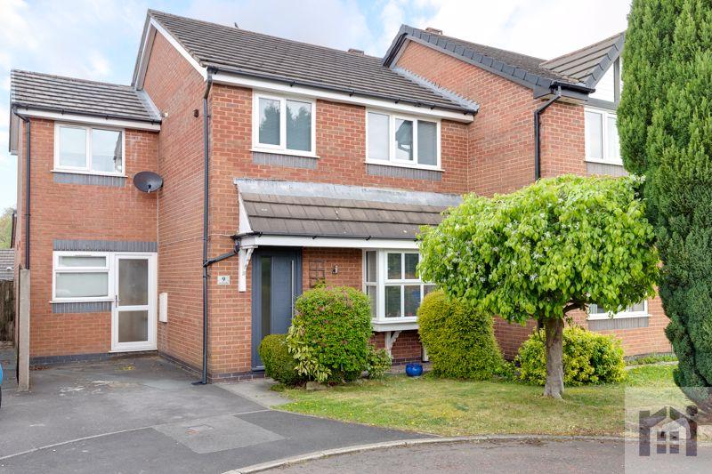 The Brambles, Coppull, PR7 4NW 4 bed semi-detached house - £235,000
