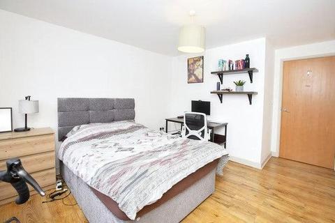 2 bedroom flat to rent - Southwold Road, Clapton, London, E5 9PB