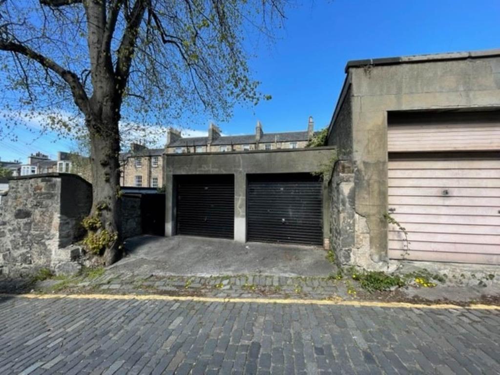 13A Lyndoch Place Lane Garage, West... Parking £200 pcm (£46 pw)