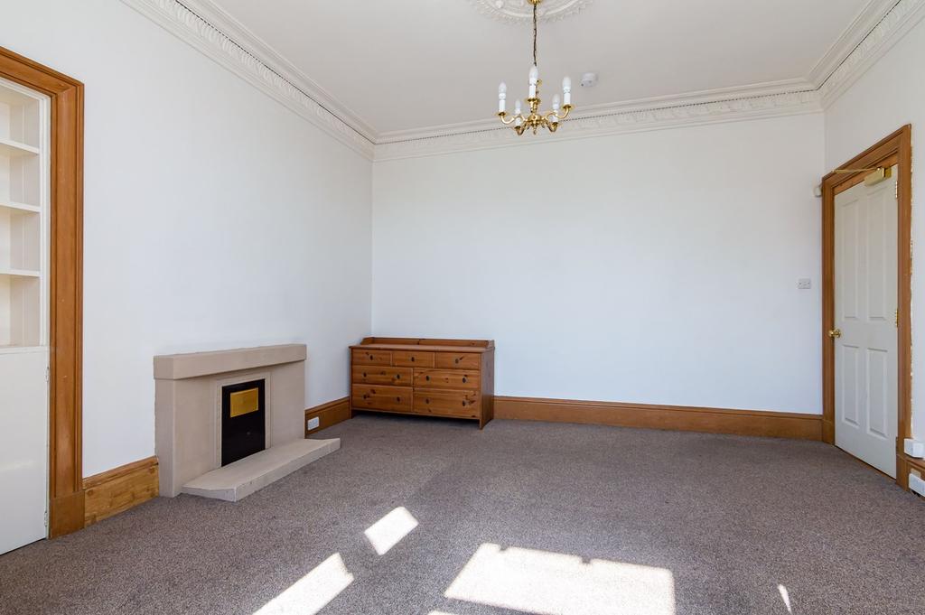 Rankine Street, Logie, Dundee, DD3 3 bed semidetached house £225,000