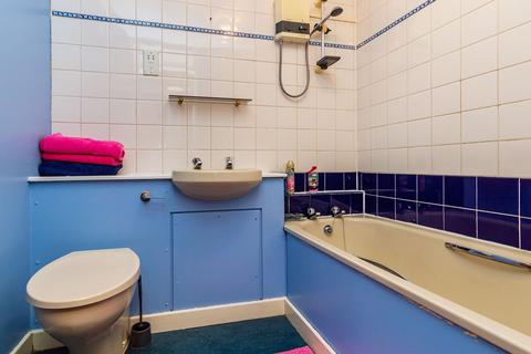 17/2 Eyre Place, Edinburgh, EH3 5EW