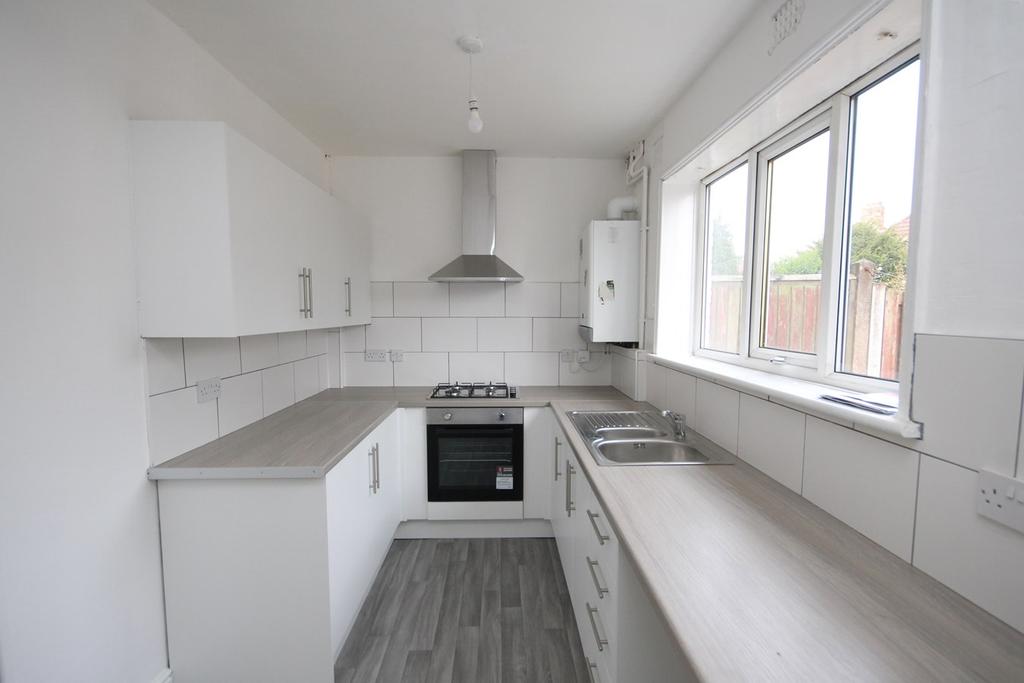 Radway Road, Liverpool, L36 3 bed semidetached house £825 pcm (£190 pw)