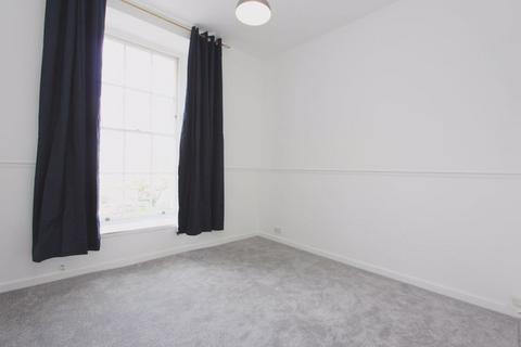 2 bedroom flat to rent, Richmond Road, Exeter