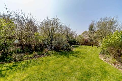 1, Wall Farm Cottages Harkstead Road, Holbrook, Ipswich, IP9 2RQ
