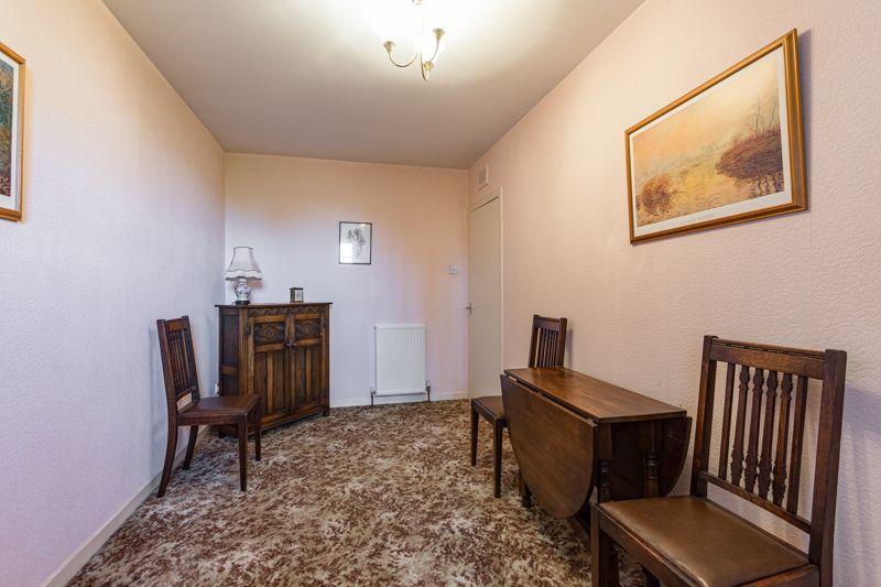 Bed 3-Dining Room