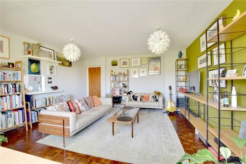 29 Allison Close, London, SE10 8AZ