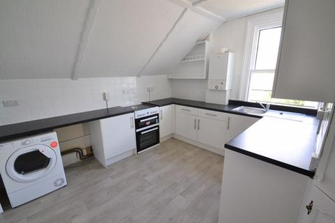 2 bedroom flat to rent - Blyth Road, Bromley