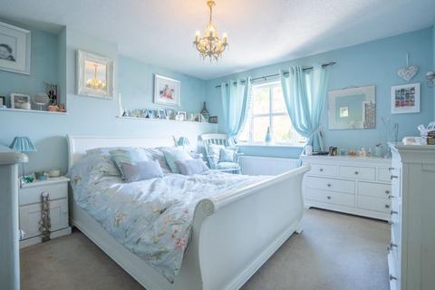 24 Hodgson Close, Fritwell, Bicester, OX27 7QB
