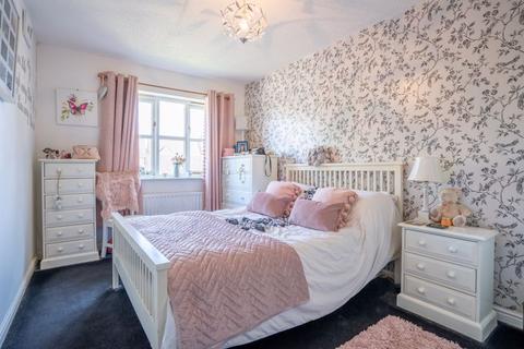 24 Hodgson Close, Fritwell, Bicester, OX27 7QB