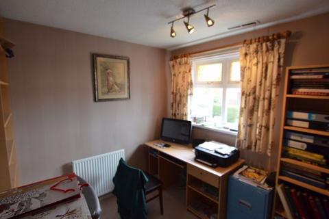 16 Barnfordhill Close, Oldbury, B68 8ES