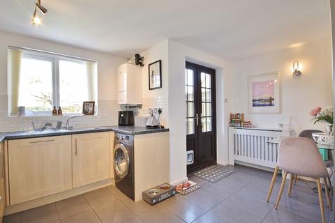 63 Cotswold Meadow, Witney, OX28 5FA