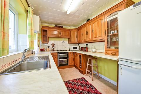 3 Lower Evingar Road, Whitchurch, RG28 7BX