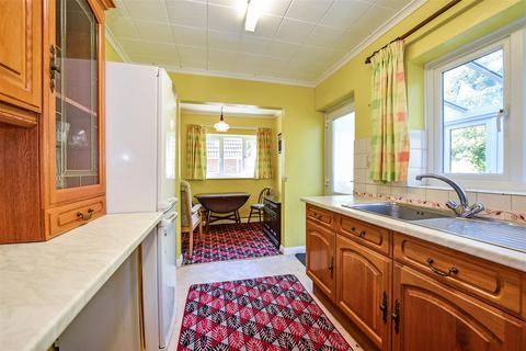 3 Lower Evingar Road, Whitchurch, RG28 7BX