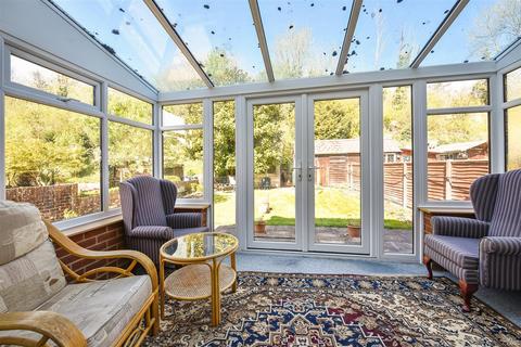 3 Lower Evingar Road, Whitchurch, RG28 7BX