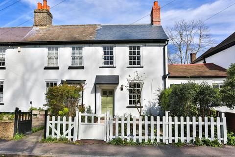 19 The Green, Wallington, SM6 7AU