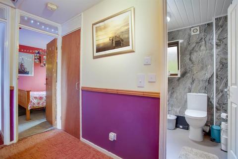 92 Clune Terrace, Newtonmore, PH20 1DY