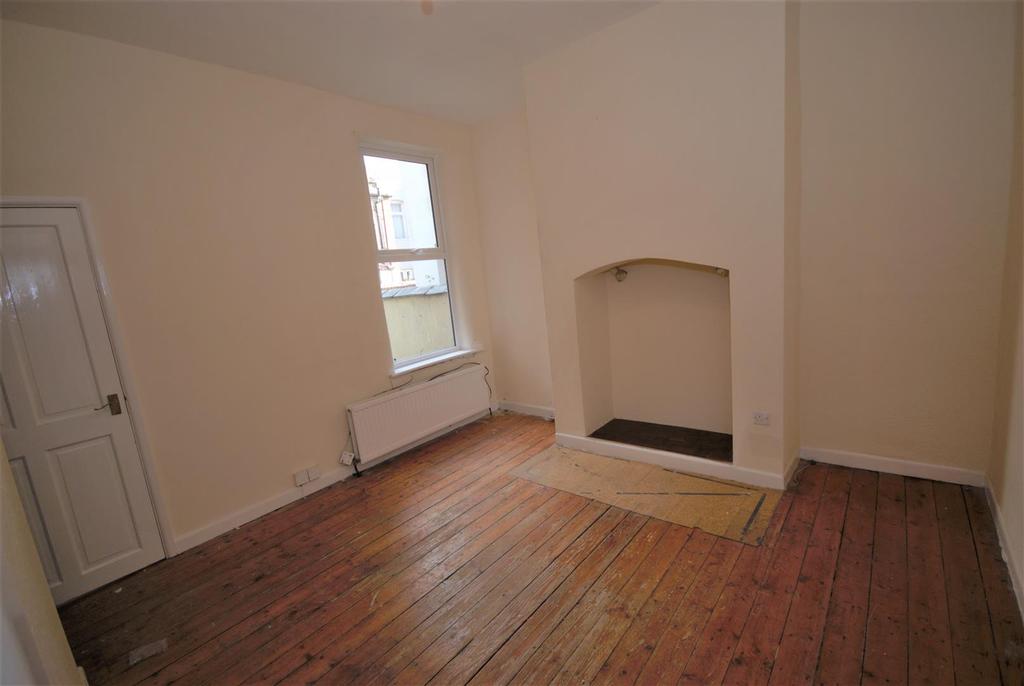 Stapleton Street, Salford 3 bed house £875 pcm (£202 pw)