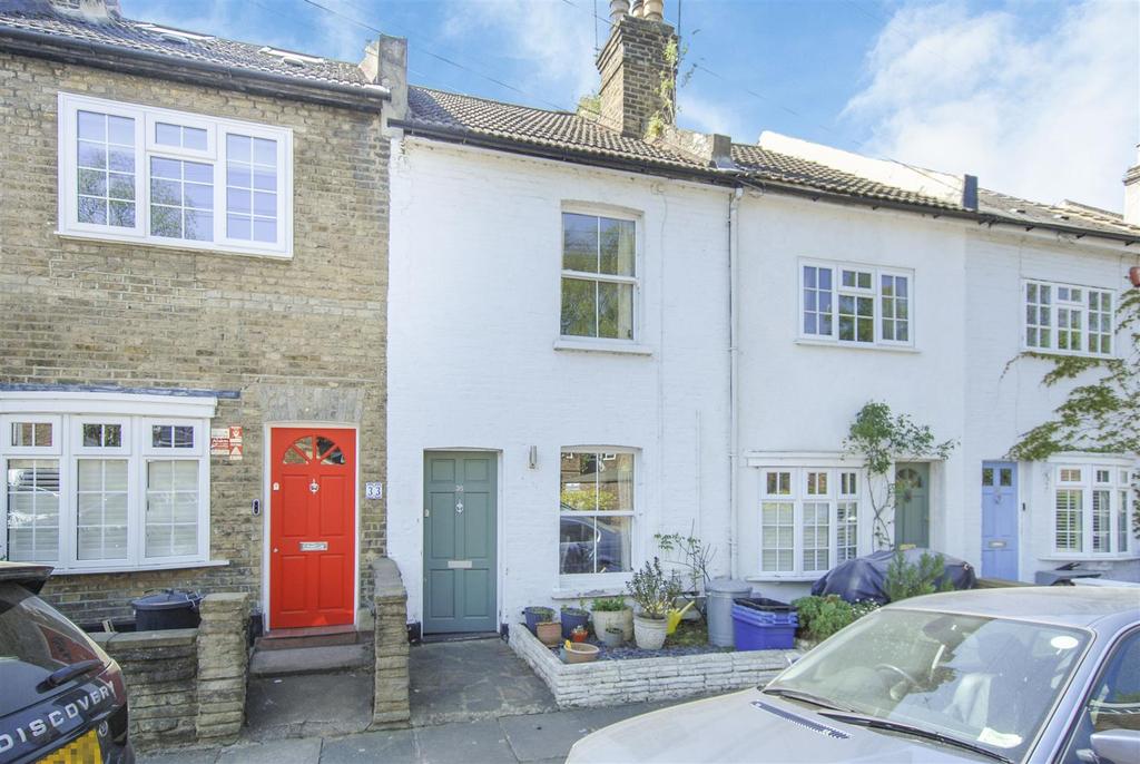 Albert Road, Twickenham 2 bed cottage £675,000