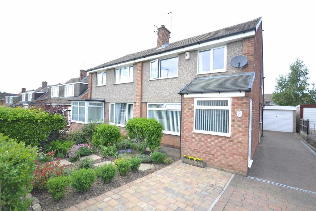 Fairburn Drive, Garforth, Leeds, LS25 3 bed semidetached house £260,000