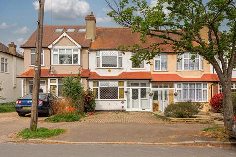 238 Stoneleigh Avenue, Worcester Park, KT4 8YB