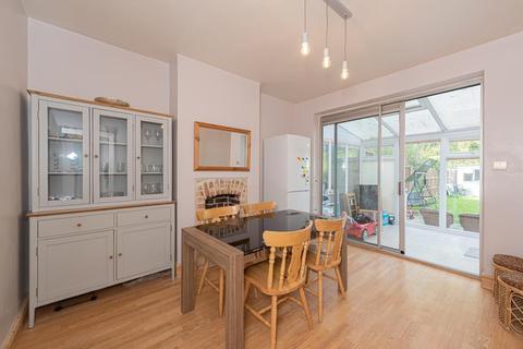 238 Stoneleigh Avenue, Worcester Park, KT4 8YB