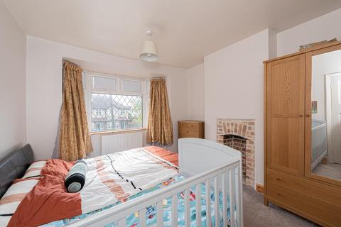 238 Stoneleigh Avenue, Worcester Park, KT4 8YB