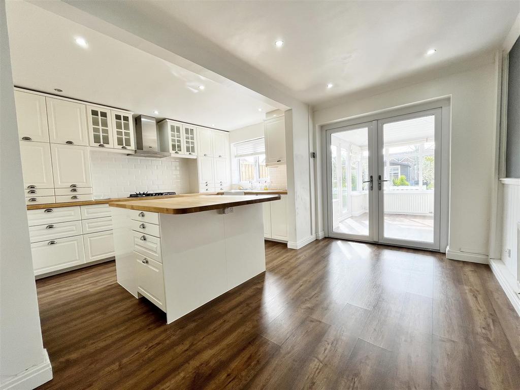 Open plan dining kitchen