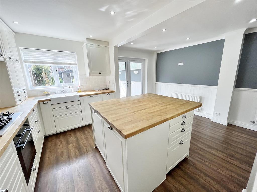 Open plan dining kitchen