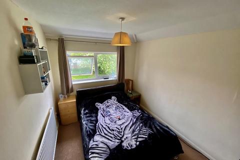 72 Grasscroft, Northampton, NN2 8TR