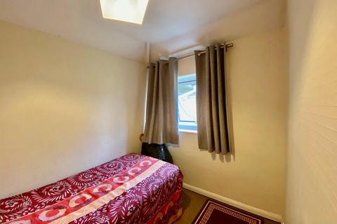 72 Grasscroft, Northampton, NN2 8TR