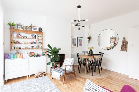 5 Sandringham Road, Worcester Park, KT4 8XW