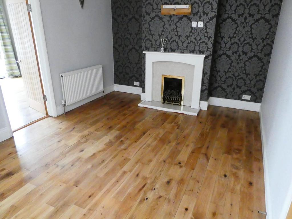 Grey Towers Avenue, Hornchurch 1 bed £1,150 pcm (£265 pw)