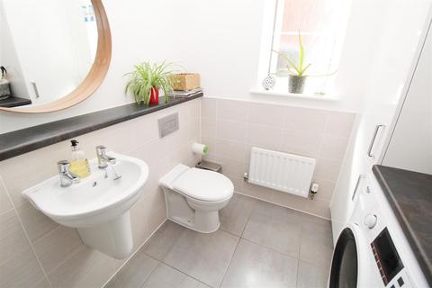 4 Cotswold Way, Whitehouse, Milton Keynes, MK8 1BJ