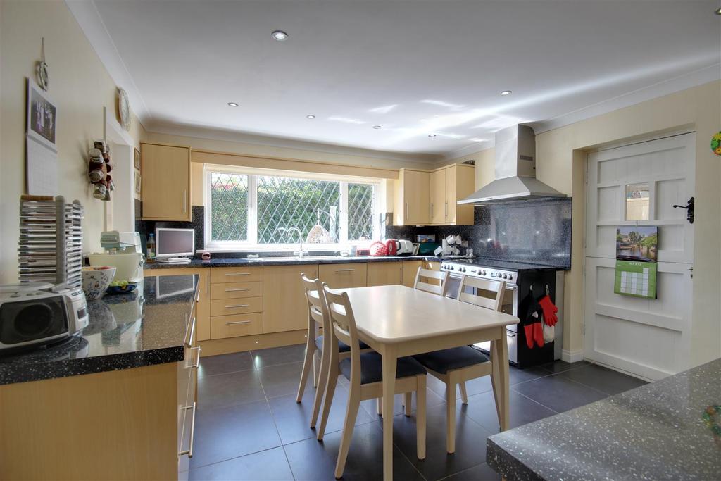 Breakfast Kitchen