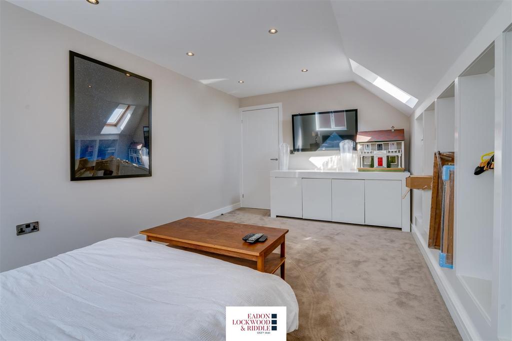 Bedroom 3-2.jpg