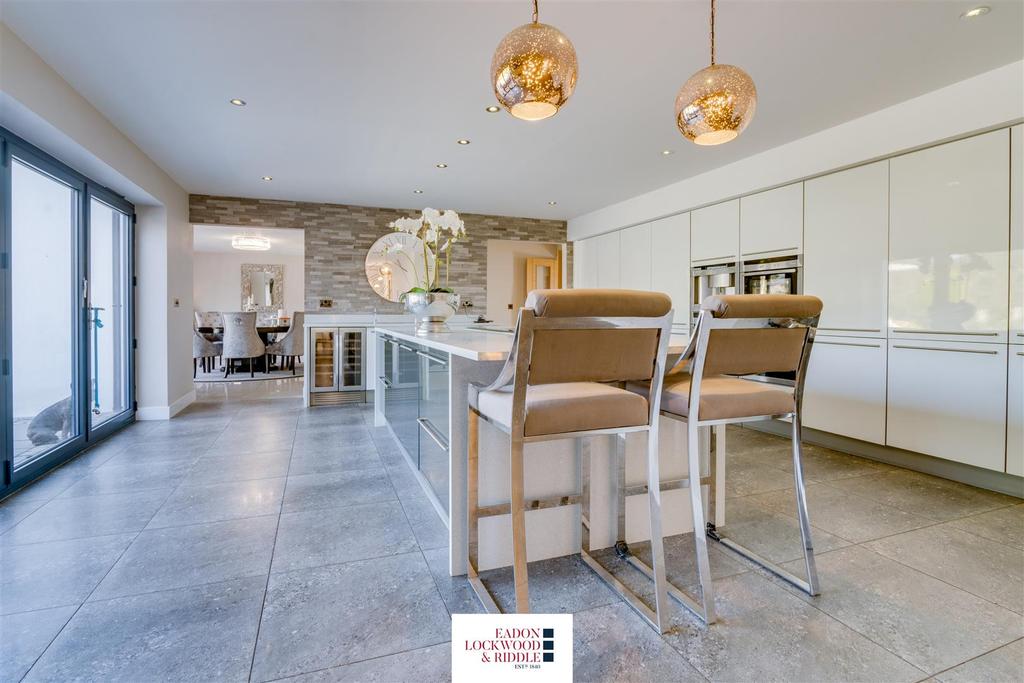 Kitchen Diner 3.jpg