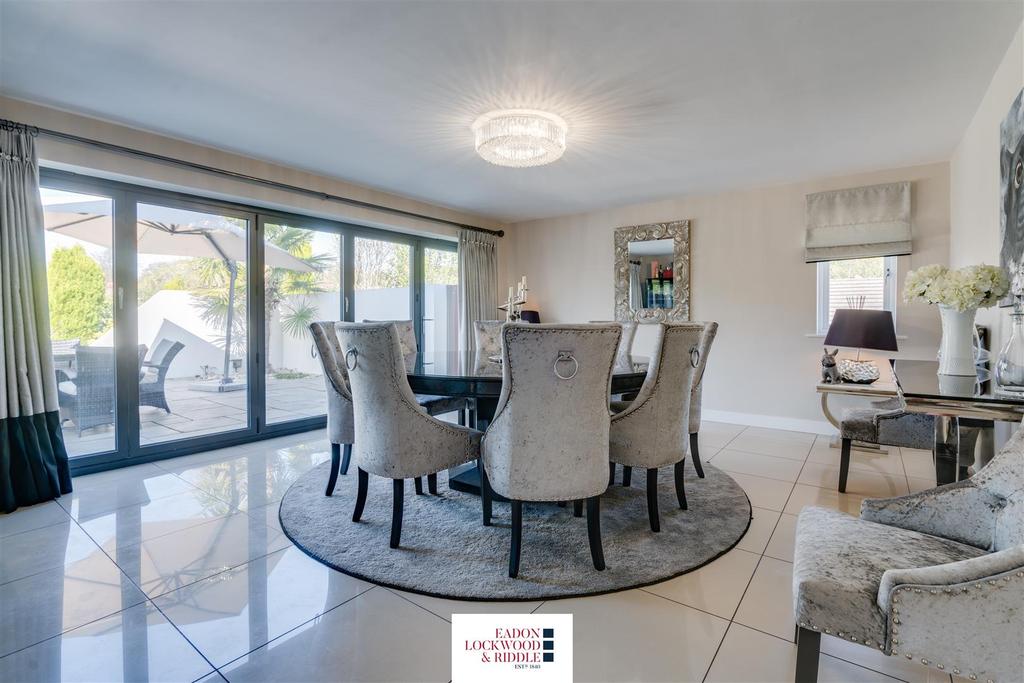 Dining Room 1.jpg