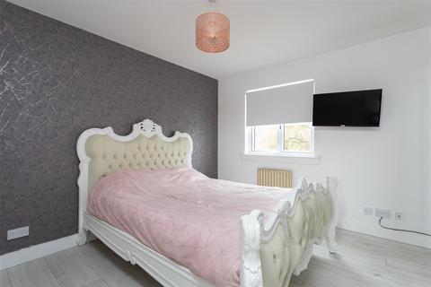 15 Burnview, Dundee, DD3 0RH