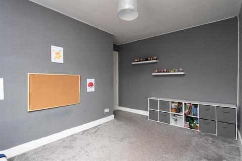 15 Burnview, Dundee, DD3 0RH