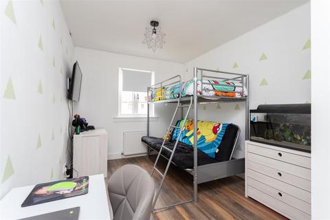 15 Burnview, Dundee, DD3 0RH