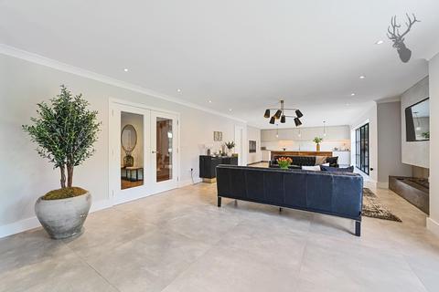 11 Lower Bury Lane, Epping, CM16 5HA