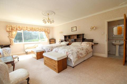 4 bedroom detached bungalow for sale - Borrage Lane, Ripon, North Yorkshire