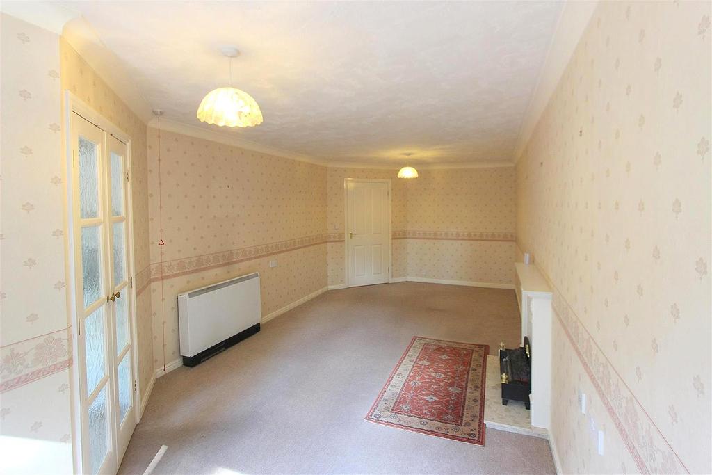 Living Room/Dining Room